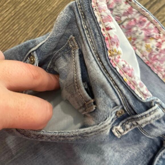 Vintage America Womens Boyfriend Jeans Mid Rise Denim Light Wash Blue Size 4/27 - Picture 4 of 11